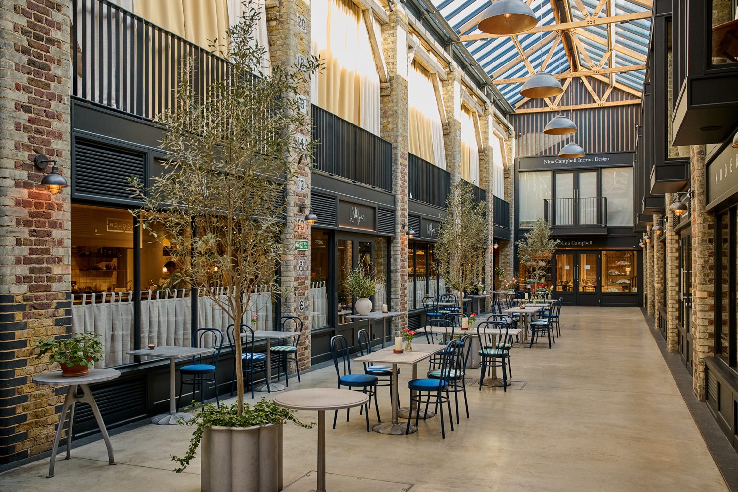 Outside seating for alfresco dining Wildflowers Restaurant in Newsons Yard, just off Pimlico Road